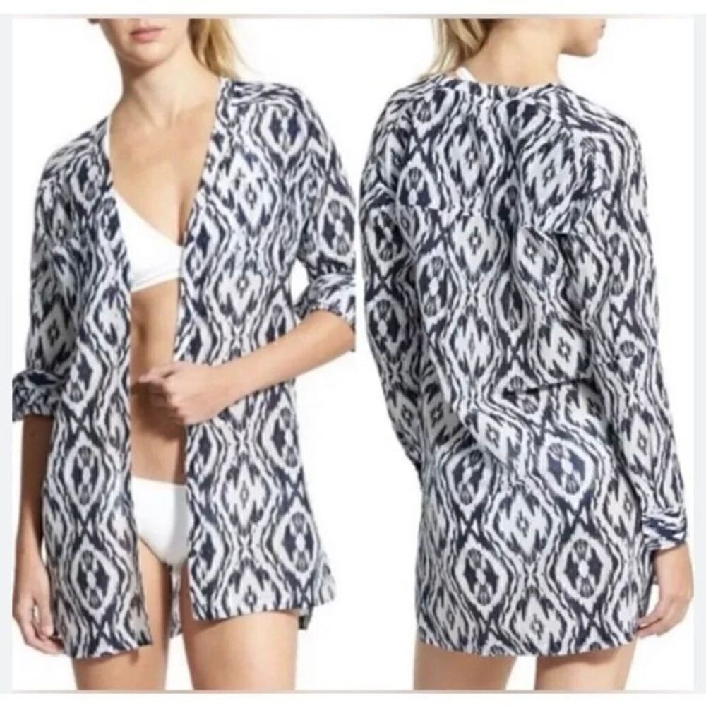 Athleta Navy and white lightweight swimwear coverup blouse size S